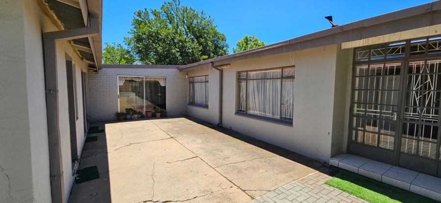 4 Bedroom Property for Sale in Wolmaransstad North West